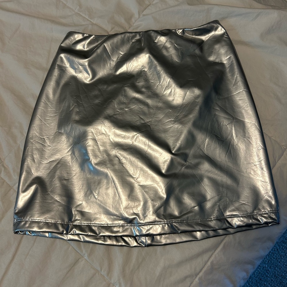 h:ours/Revolve Size Sm‎ Mini Metallic Skirt